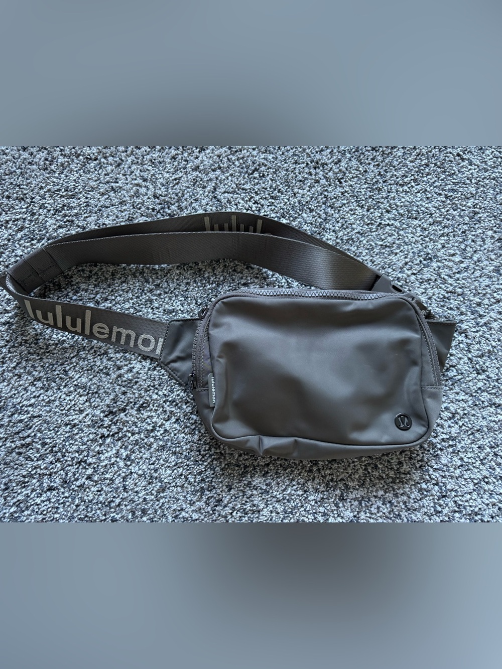 Lululemon Everywhere Belt Bag 2L